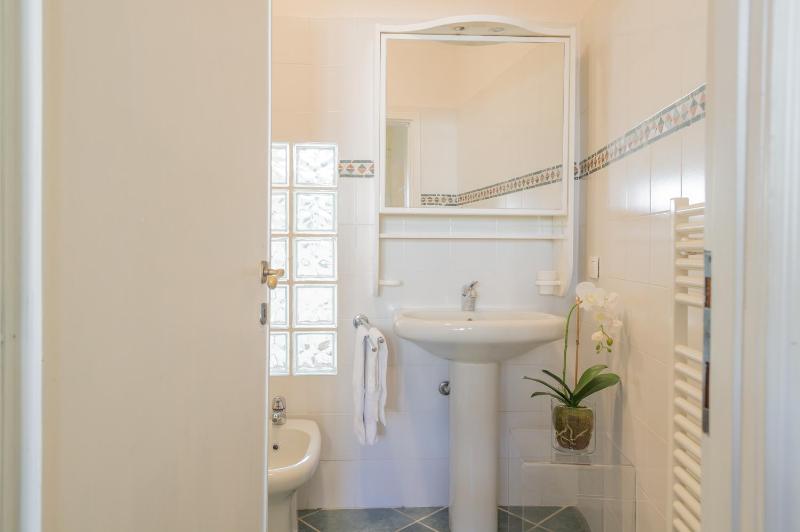 Two-Bedroom Apartment - Split Level - Borgo degli Albizi 6 image 2