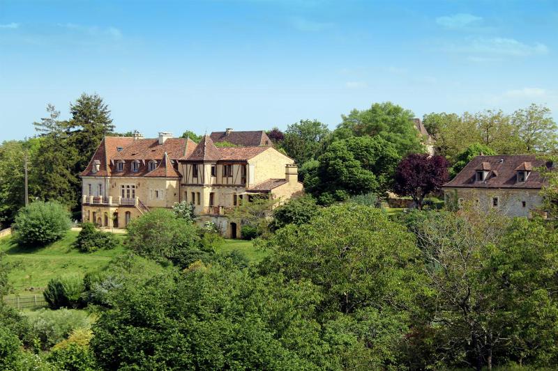 Villa image 1