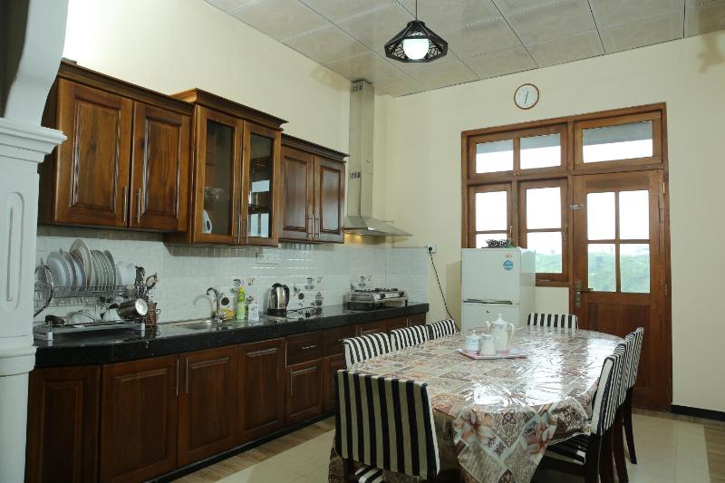 Mount View Bungalow - image 5