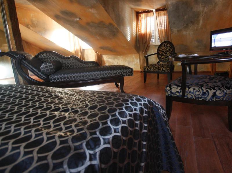 Junior Suite with Sea View image 2