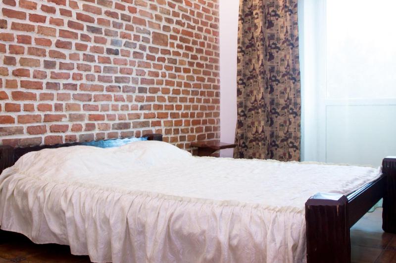 Standard Double Room image 3