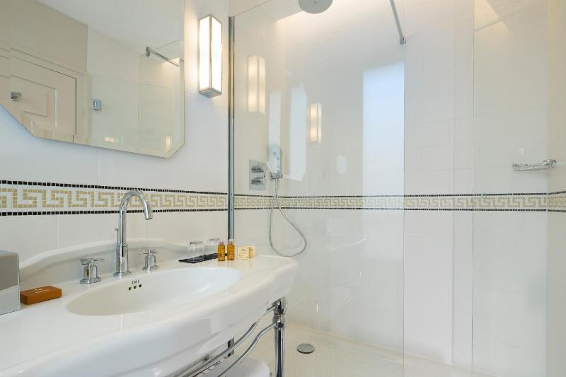 Le Tsuba Hotel - image 12