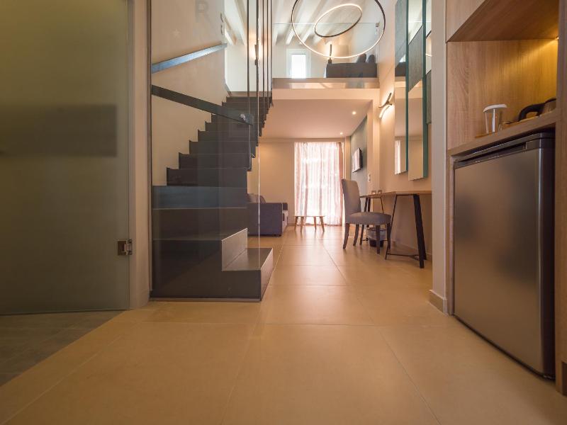Executive Suite image 1