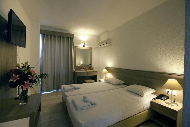 Standard Single Room image 2