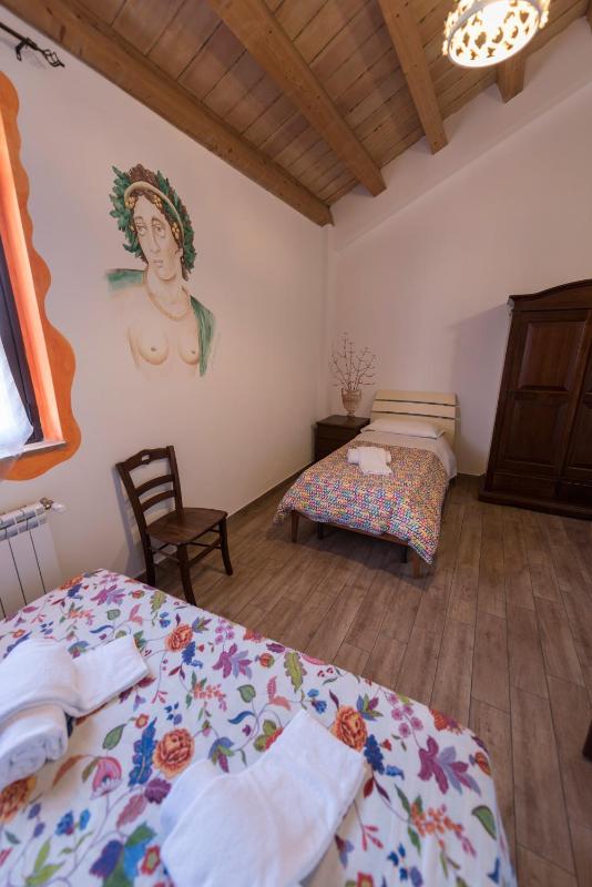 Triple Room image 4