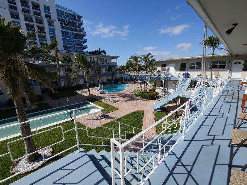 Holiday Isle Yacht Club - image 24
