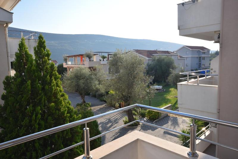 Apartment with Pool View  image 2