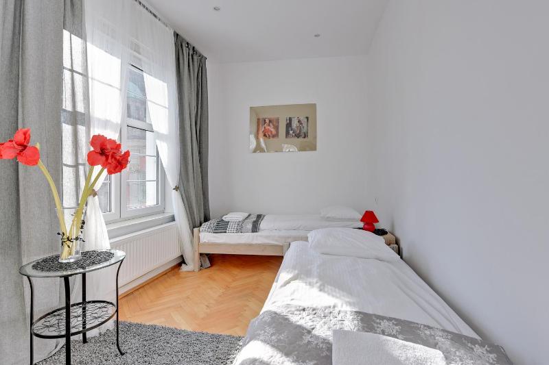 One-Bedroom Apartment (4 Adults) - I Grobla Street image 3