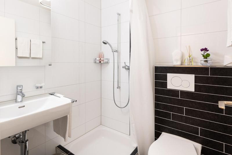 Single Room with Balcony image 3
