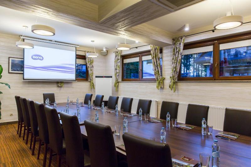 Hotel Willa Pod Skocznią - image 38