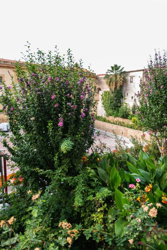 L' Arena Suite - Sicilian style 140 mq flat with balcony and Arena seeview - image 21