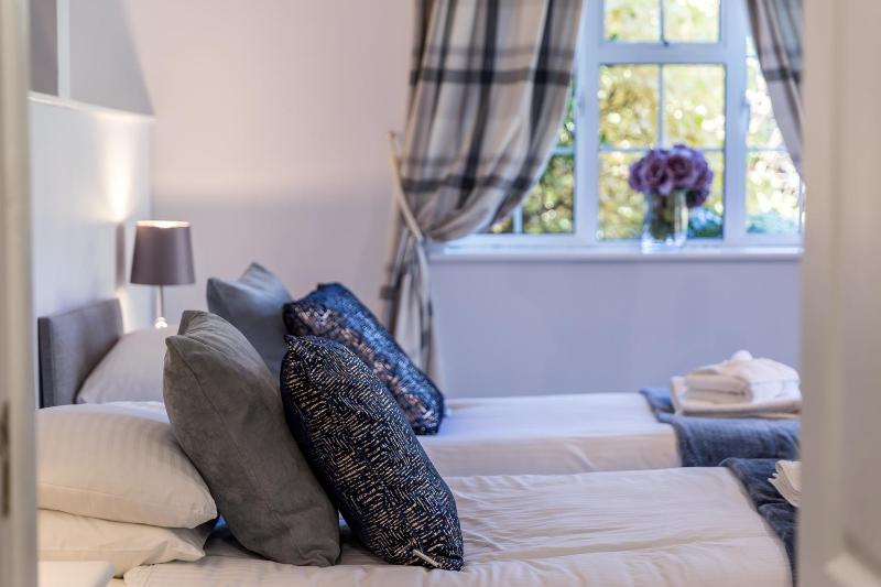 Luxury King or Twin Suite image 4