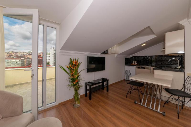 Terrace Room image 2