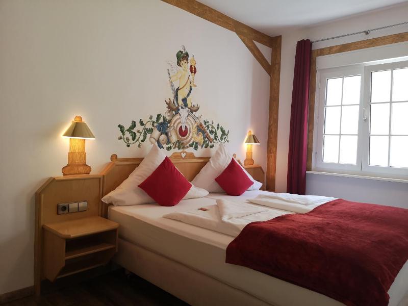 Double Room with Extra Bed image 1