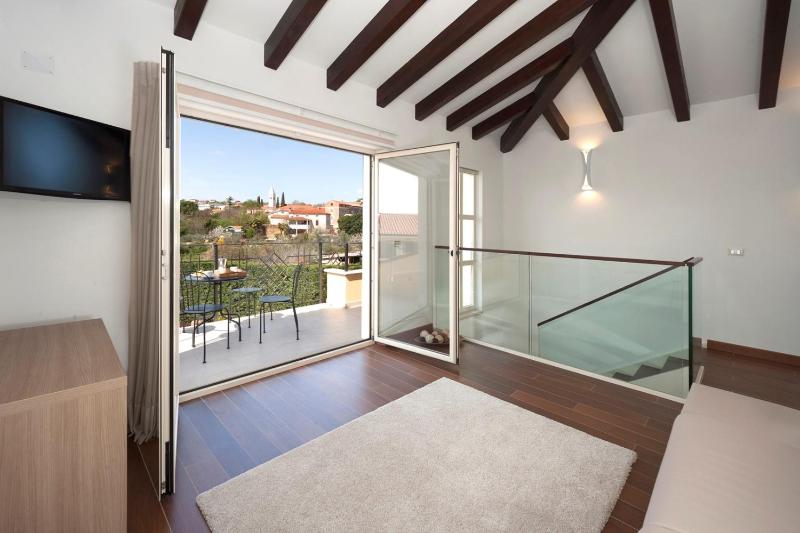Superior Villa image 2