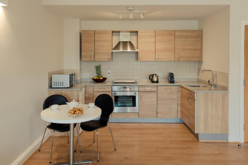 One-Bedroom Suite image 3