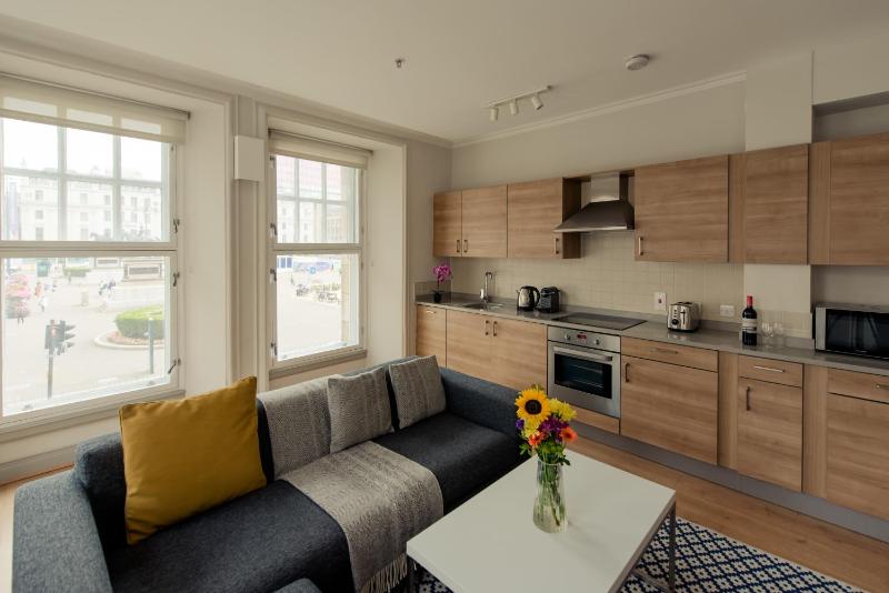 One-Bedroom Suite image 2
