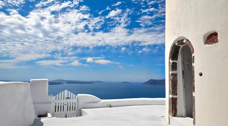Amaya Windmill Maisonette with Caldera View & Outdoor Hot Tub image 1