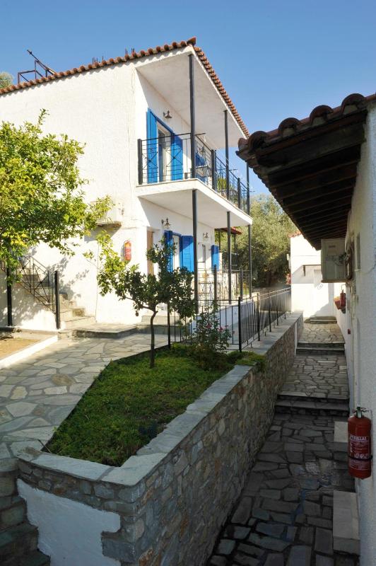 Fengeros Village - image 49