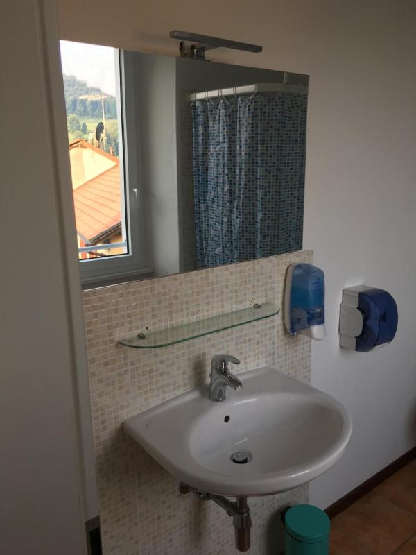 Single Room image 2