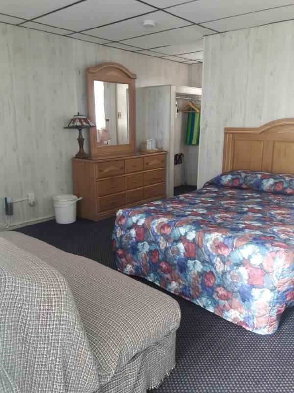 Standard Double Room image 4