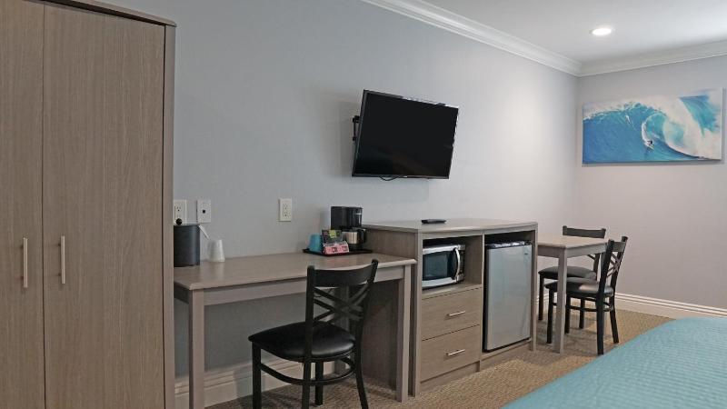 Standard Queen Room image 3
