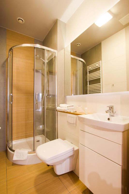 Single Room image 3