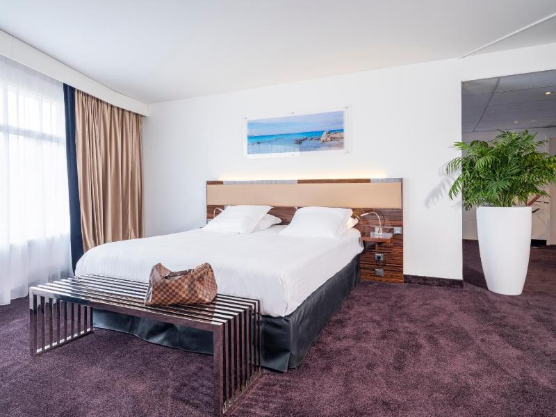 Presidential Suite with Harbour View image 1