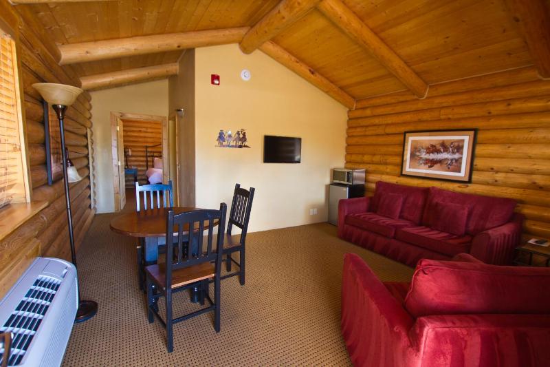 Queen Suite image 3