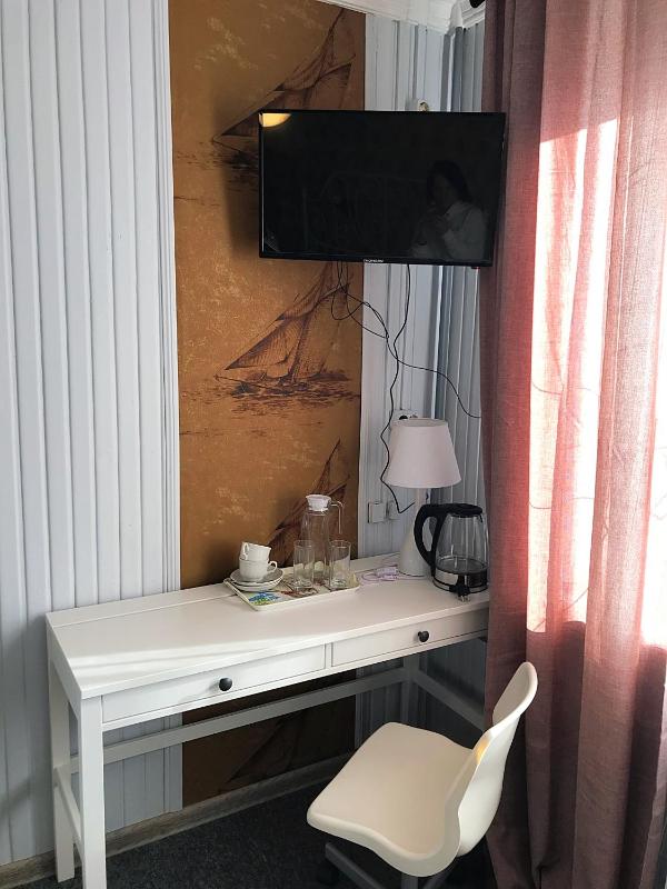 Standard Double Room image 2