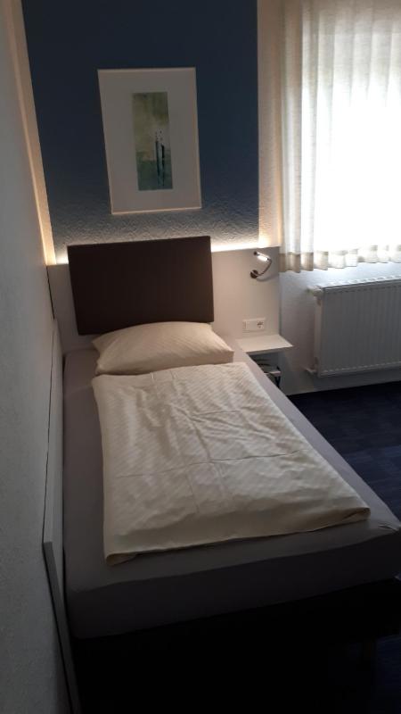 Single Room image 1