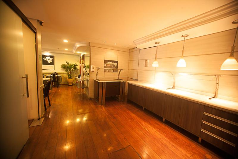 Hotel Plaza Apolo - image 7