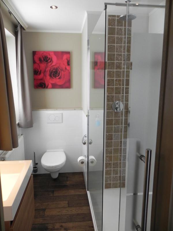 Double Room image 3
