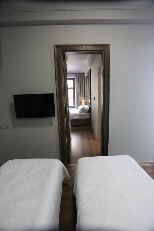 FERMAN PERA HOTEL - image 11