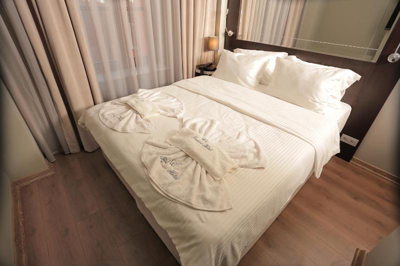 FERMAN PERA HOTEL - image 7