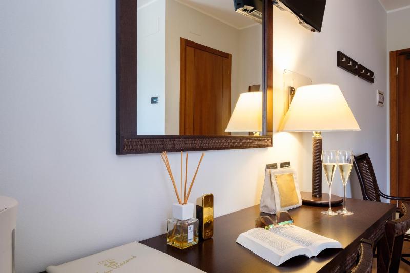 Triple Room image 4