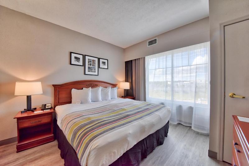 One-Bedroom King Suite - Non-Smoking image 3