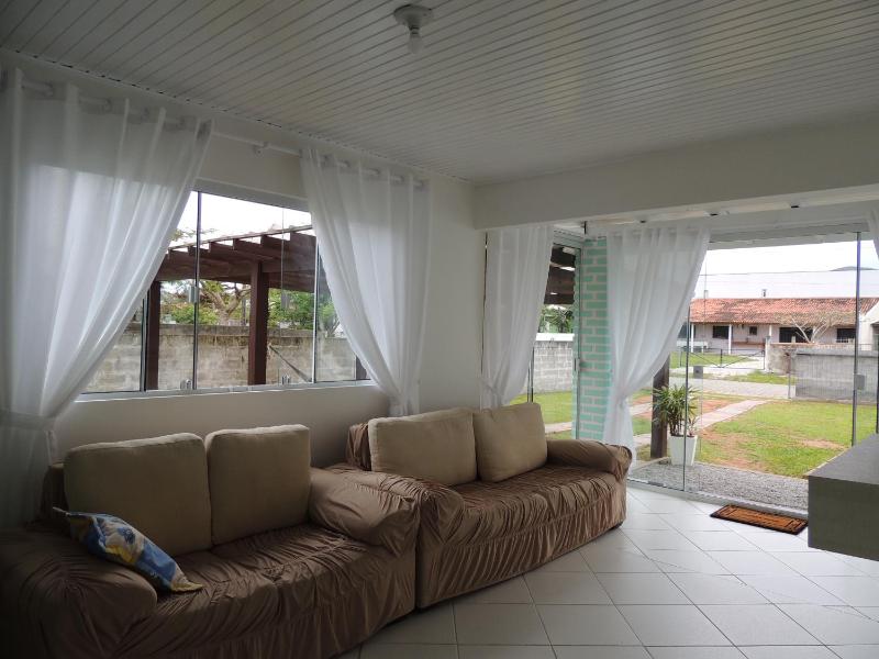 casa piscina pinheira -sc - image 20