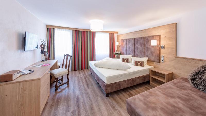 Double Room image 2
