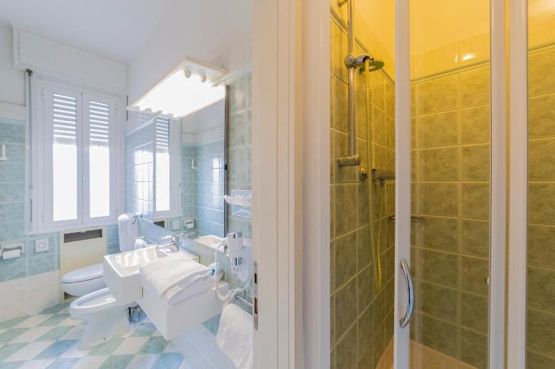 Economy Double or Twin Room image 2