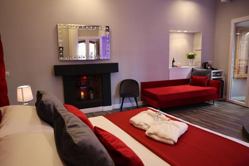 Executive Suite image 2