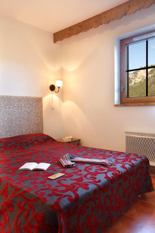 Two-Bedroom Apartment (8 Adults) image 4