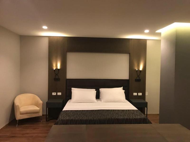 Double Room image 4