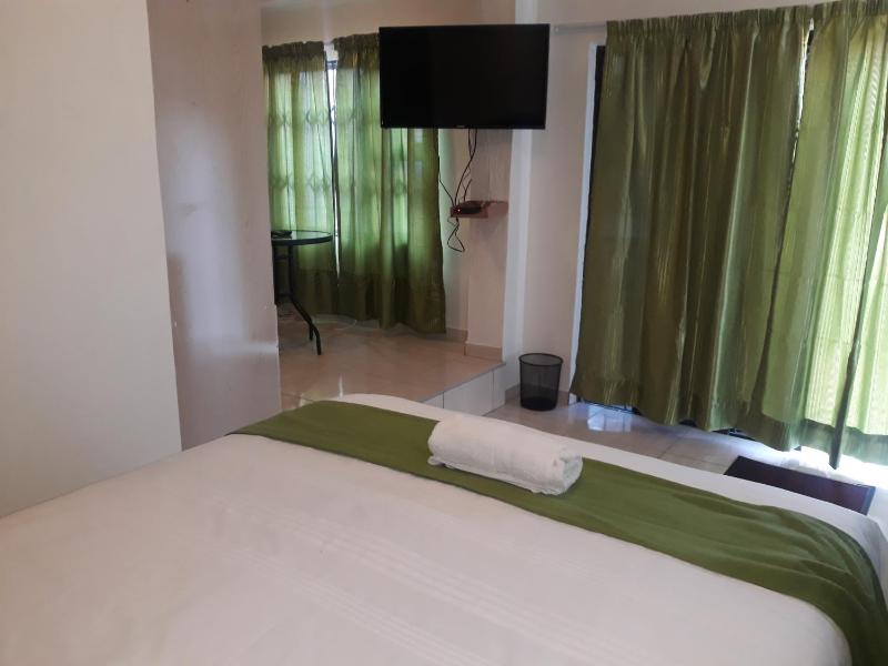Thula Du Estate - one bed apartment - image 10