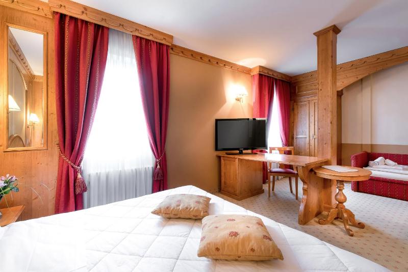 Comfort Triple Room image 2