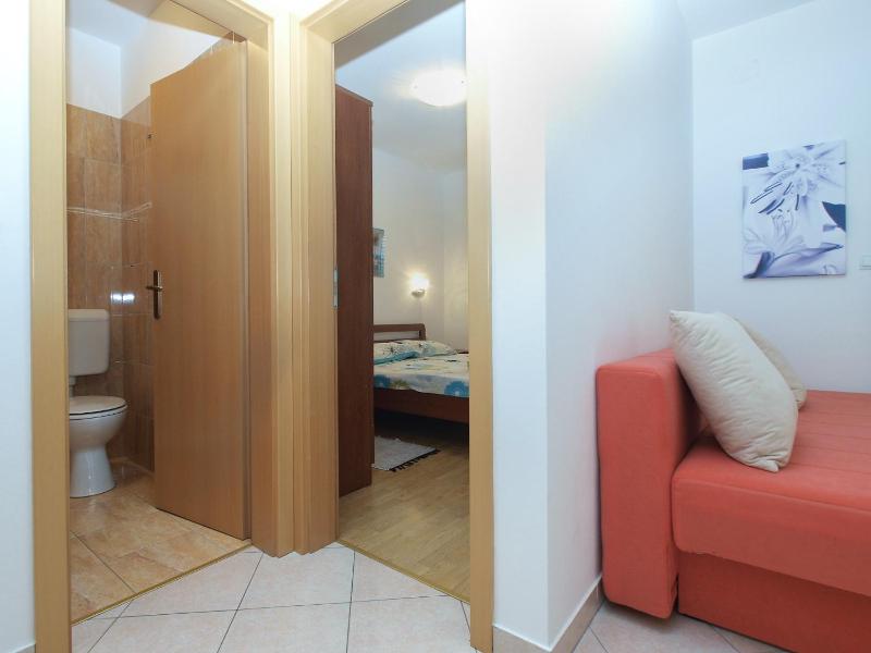 Apartment image 3