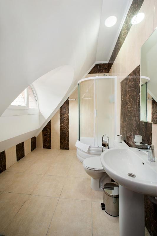 Standard Double or Twin Room image 1