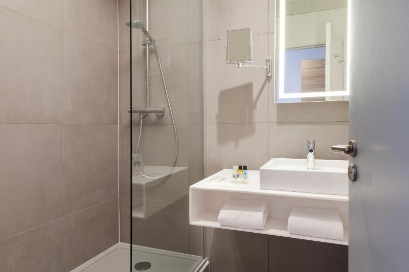 Novotel Tours Centre Gare - image 37