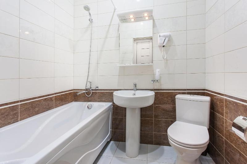 Comfort Triple Room image 2