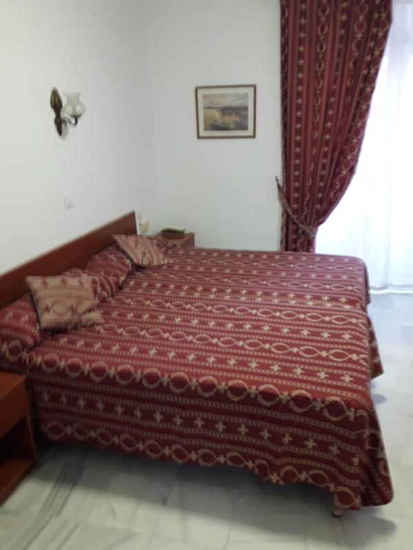 Quadruple Room image 2